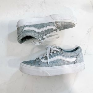Girls Vans Holographic, glitter is coming off on various places of the shoes